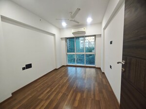 Room in 2 BHK Apartment at Rite Skyluxe, Chembur – for Rent