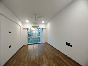 Room in 2 BHK Apartment at Rite Skyluxe, Chembur – for Rent