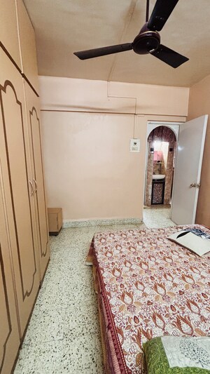 Bedroom in 2 BHK Apartment at Veena Nagar Phase 2 – for Rent