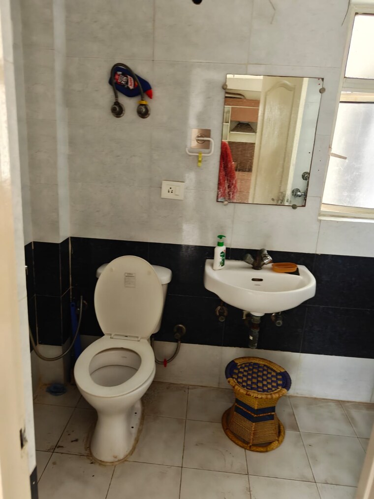 Bathroom, jm-aroma 2 Bedroom 950 Sq.Ft. Apartment In Sector 75 Noida 10606097
