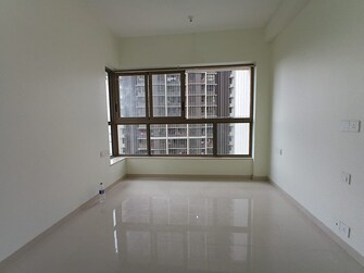 2 BHK 711 Sq.Ft. Apartment in Kalpataru Paramount B