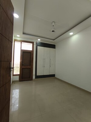 Room in 3.5 BHK Apartment at Sector 10 Dwarka – for Sale