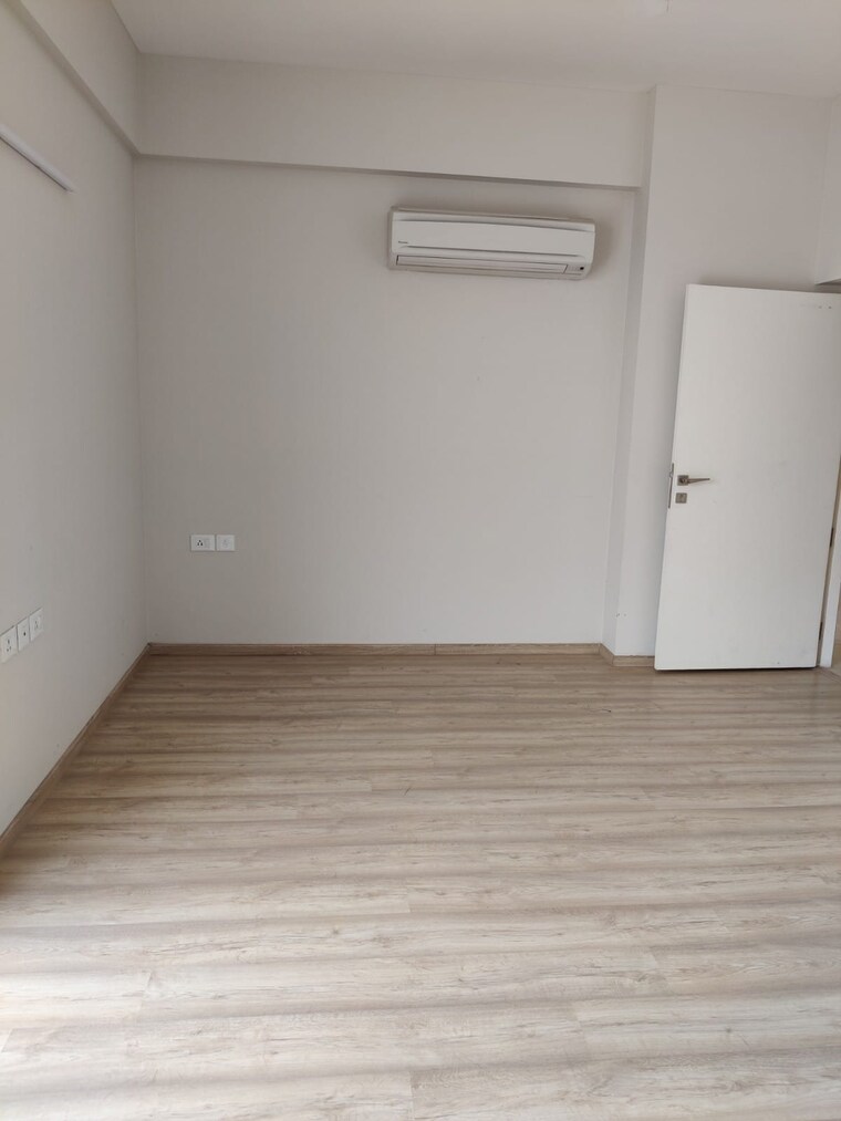 Room, dlf-the-ultima 3.5 Bedroom 2103 Sq.Ft. Apartment In Sector 81 Gurgaon 10606134