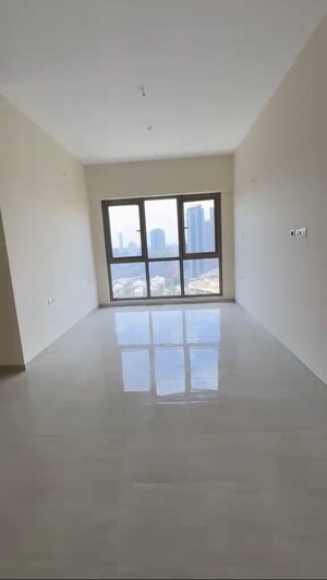 Room in 3 BHK Apartment at Raj Infinia, Malad West – for Rent