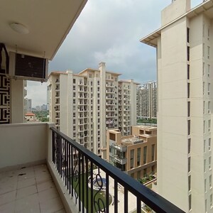 3 BHK Apartment For Rent in Emaar Emerald Estate, Sector 65