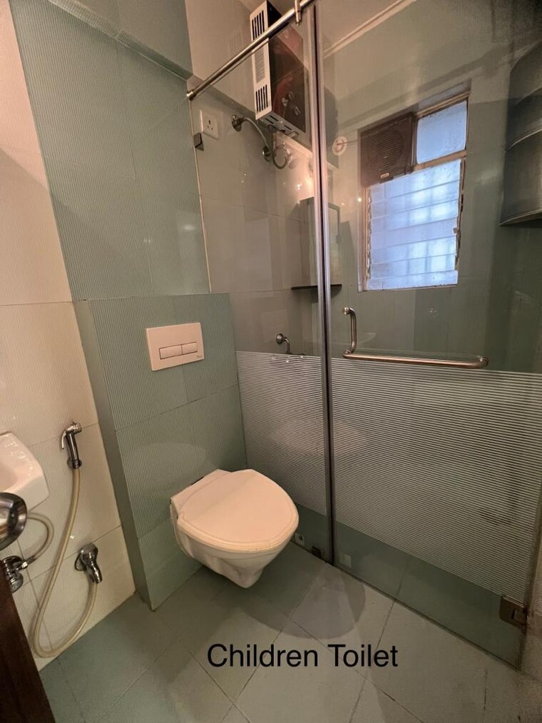 Bathroom, b-k-pate-golden-petals 3 Bedroom 1453 Sq.Ft. Apartment In Karve Nagar Pune 10606144