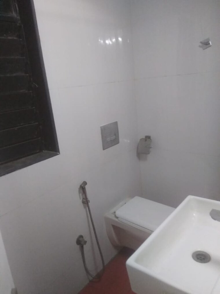 Bathroom, happy-home-chs 2 Bedroom 1200 Sq.Ft. Apartment In Kharghar Navi Mumbai 10606152