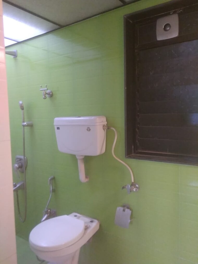 Bathroom, happy-home-chs 2 Bedroom 1200 Sq.Ft. Apartment In Kharghar Navi Mumbai 10606152