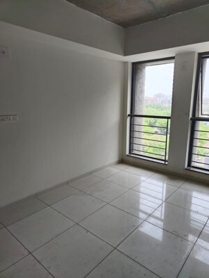 Room in  Office Space at Zion Z One, Bodakdev – for Rent