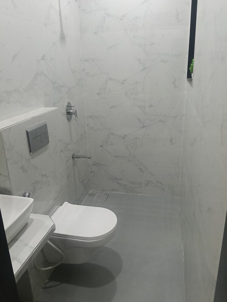 Bathroom, veer-hanuman-nagar-chs 2 Bedroom 677 Sq.Ft. Apartment In Dahisar West Mumbai 10606164