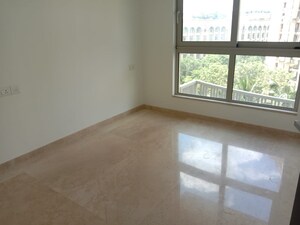 Room in 2 BHK Apartment at Hiranandani Atlantis, Powai – for Rent