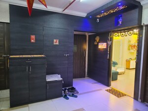Room in 2 BHK Apartment at RDC Woods Teakwoods, Ghodbunder Road – for Rent