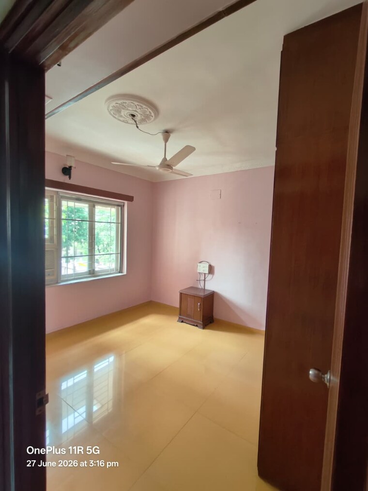 Room, udyan-darshan 3 Bedroom 1100 Sq.Ft. Apartment In Prabhadevi Mumbai 10606180