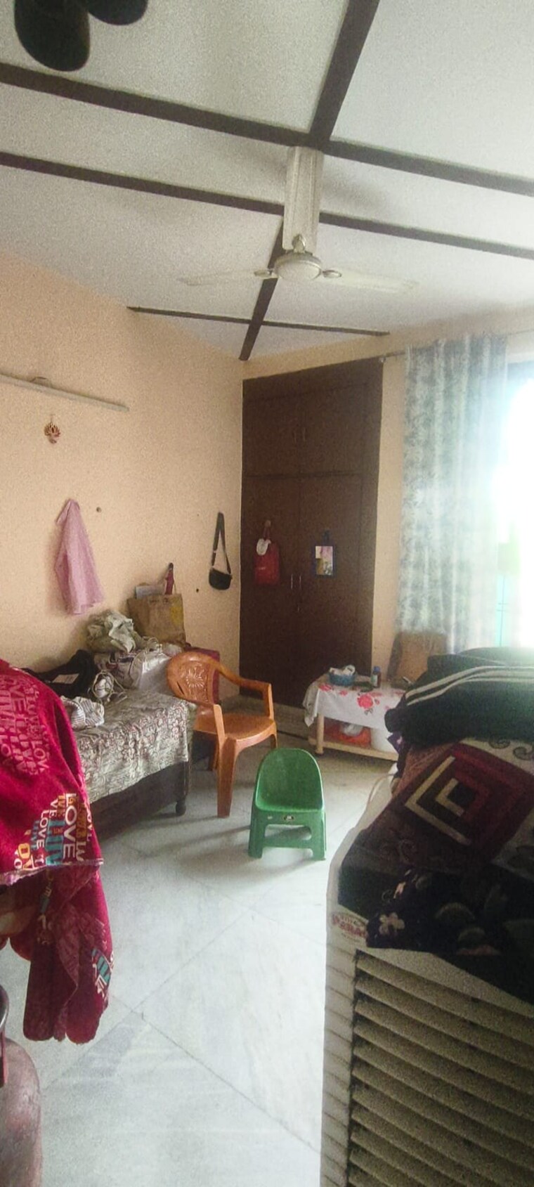 Living Room, spring-field 2.5 Bedroom 130 Sq.Ft. Builder Floor In Sector 31 Faridabad 10606191