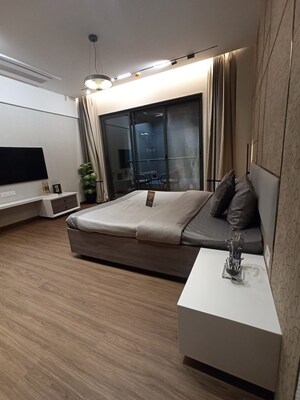 Master Bedroom in 3 BHK Apartment at Beharay Rathi Hillview Residency, Kothrud – for Rent