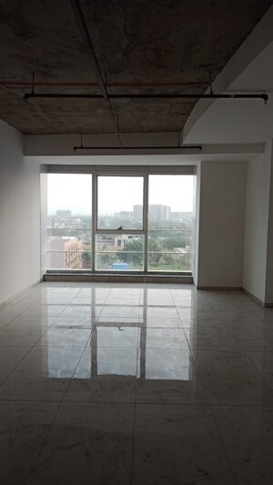  Office Space For Rent in Thaltej