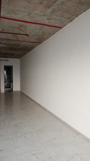 Room in  Office Space at Thaltej – for Rent