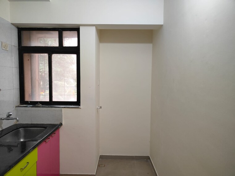 Room, puranik-city-manchester 1 Bedroom 550 Sq.Ft. Apartment In Kasarvadavali Thane 10606201
