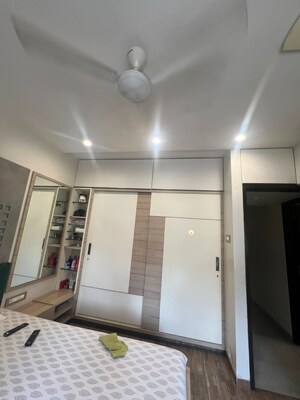 2 BHK Apartment For Rent in Textila CHS, Prabhadevi
