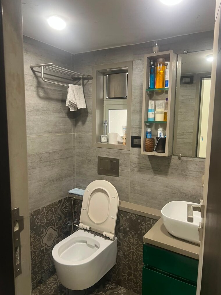Bathroom, textila-chs 2 Bedroom 850 Sq.Ft. Apartment In Prabhadevi Mumbai 10606205