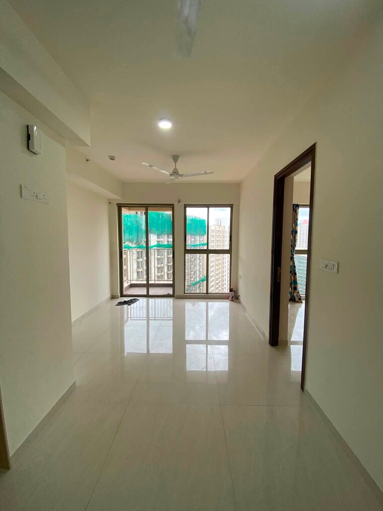 undefined, lodha-crown-kolshet 2 Bedroom 720 Sq.Ft. Apartment In Kolshet Road Thane 10606209