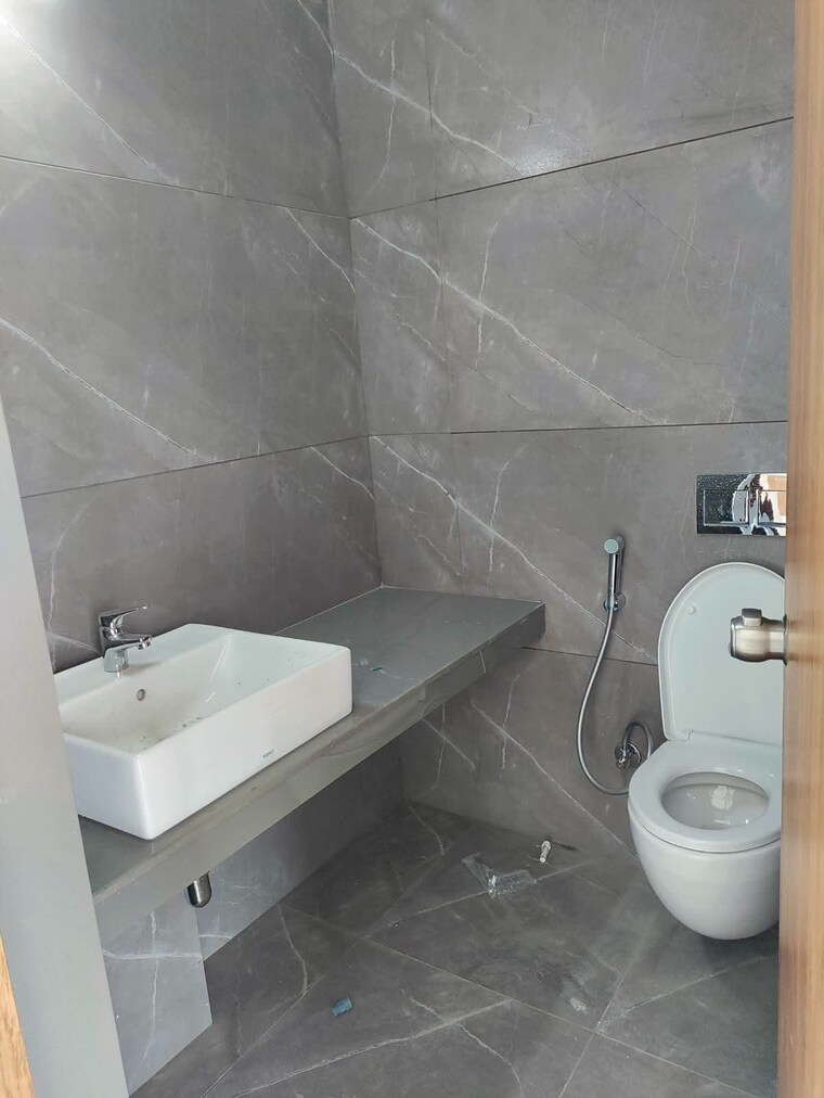 Bathroom, rohan-mithila 3 Bedroom 1350 Sq.Ft. Apartment In Viman Nagar Pune 10606208