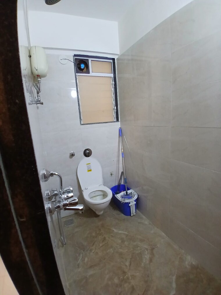 Bathroom, dgs-sheetal-bhavan 1 Bedroom 340 Sq.Ft. Apartment In Malad East Mumbai 10606211