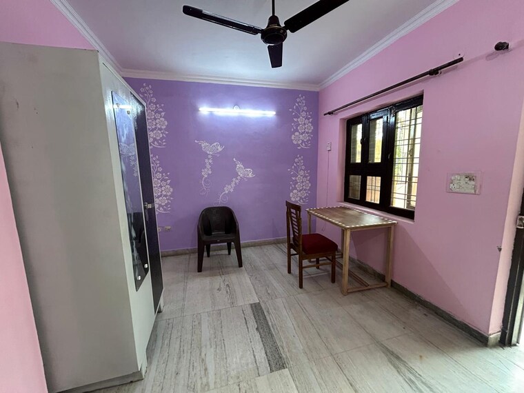 Room, palam-vihar-residents-association 1 Bedroom 100 Sq.Yd. Builder Floor In Palam Vihar Gurgaon 10606206