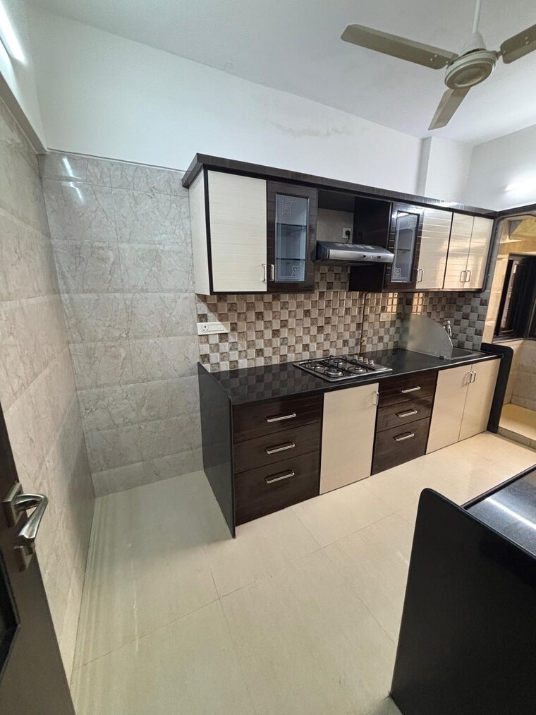 Kitchen, hiranandani-gardens-cypress 1 Bedroom 550 Sq.Ft. Apartment In Powai Mumbai 10606217