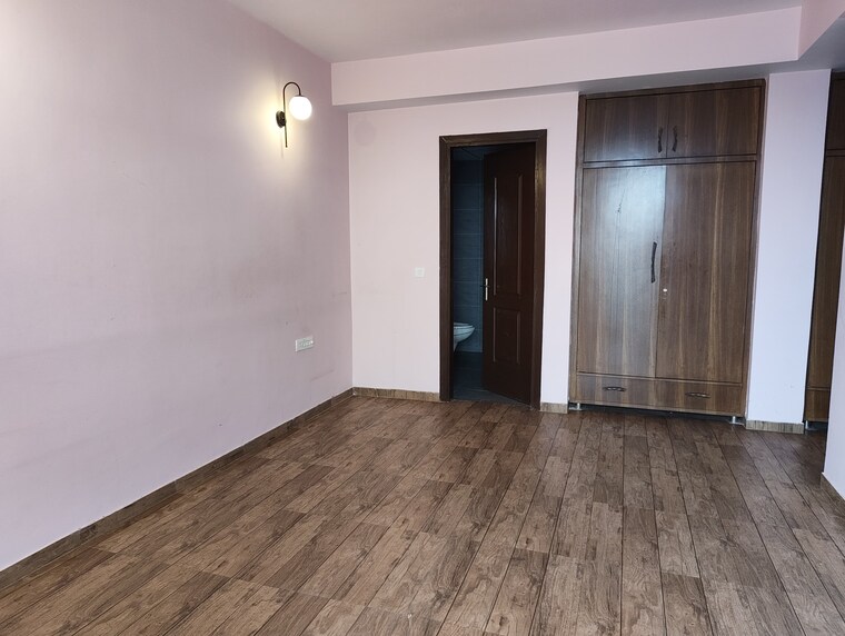 Room, omaxe-royal-residency-faridabad 3 Bedroom 1625 Sq.Ft. Apartment In Sector 79 Faridabad 10606239