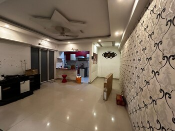 Siddha Xanadu World