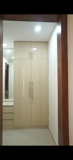 Building Lobby in 4 BHK Builder Floor at Parklands, Sector 85 – for Rent
