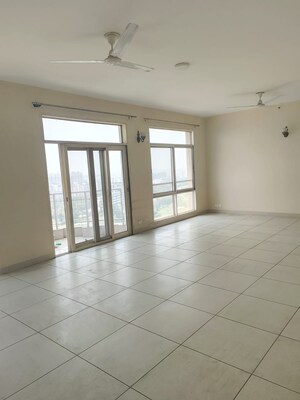 2 BHK Apartment For Sale in Jaypee Greens Star Court, Jaypee Greens