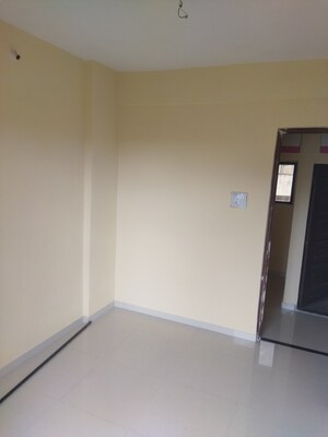 Room in 2 BHK Apartment at Ekta Nagar – for Rent