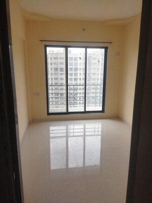 Room in 2 BHK Apartment at Ekta Nagar – for Rent