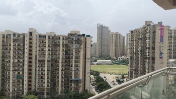 3.5 BHK Flat for Rent in Sector 74, Noida