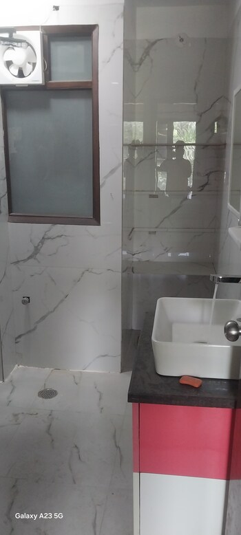 3 BHK Builder Floor for Rent in New Rajinder Nagar, Delhi
