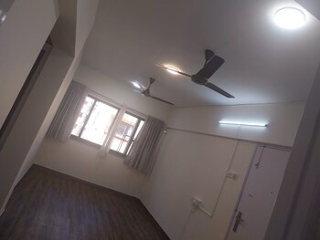 Raheja Sunglow