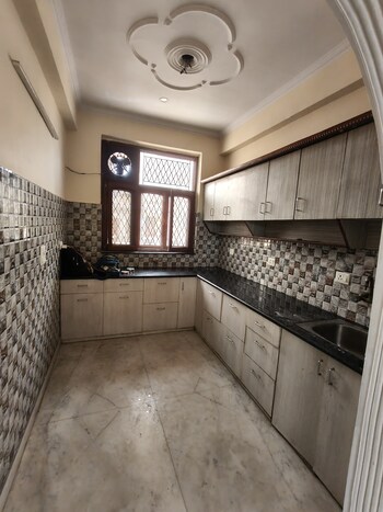 3 BHK House for Rent in Sector 52, Noida