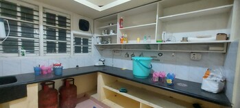 2 BHK House for Rent in Rt Nagar, Bangalore