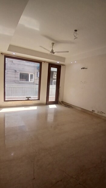 3 BHK Flat for Sale in New Friends Colony, Delhi