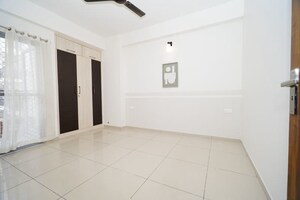 Room in 3 BHK Apartment at Gulshan Bellina, Sector 16 Greater Noida – for Sale