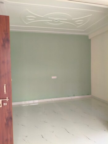 2.5 BHK Flat for Rent in Gomti Nagar, Lucknow
