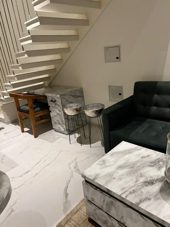 3.5 BHK Builder Floor for Rent in Dlf Phase I, Gurgaon