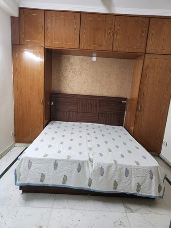 2 BHK House for Rent in Dlf Phase ii, Gurgaon