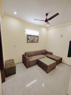 Living Room in 2 BHK Builder Floor at Sector 38 – for Rent