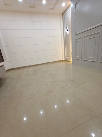 Prateek Grand City