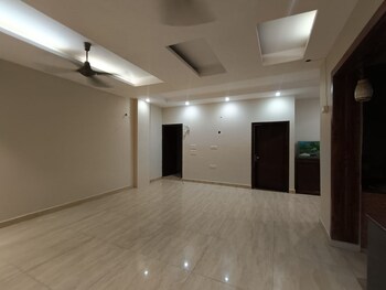 3 BHK Builder Floor for Rent in Janakpuri, Delhi