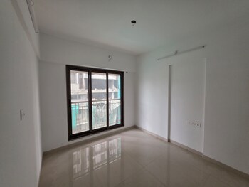1 BHK Flat for Sale in Kandivali West, Mumbai