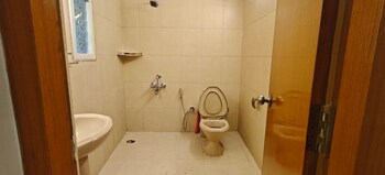 3 BHK Flat for Rent in Halasuru, Bangalore